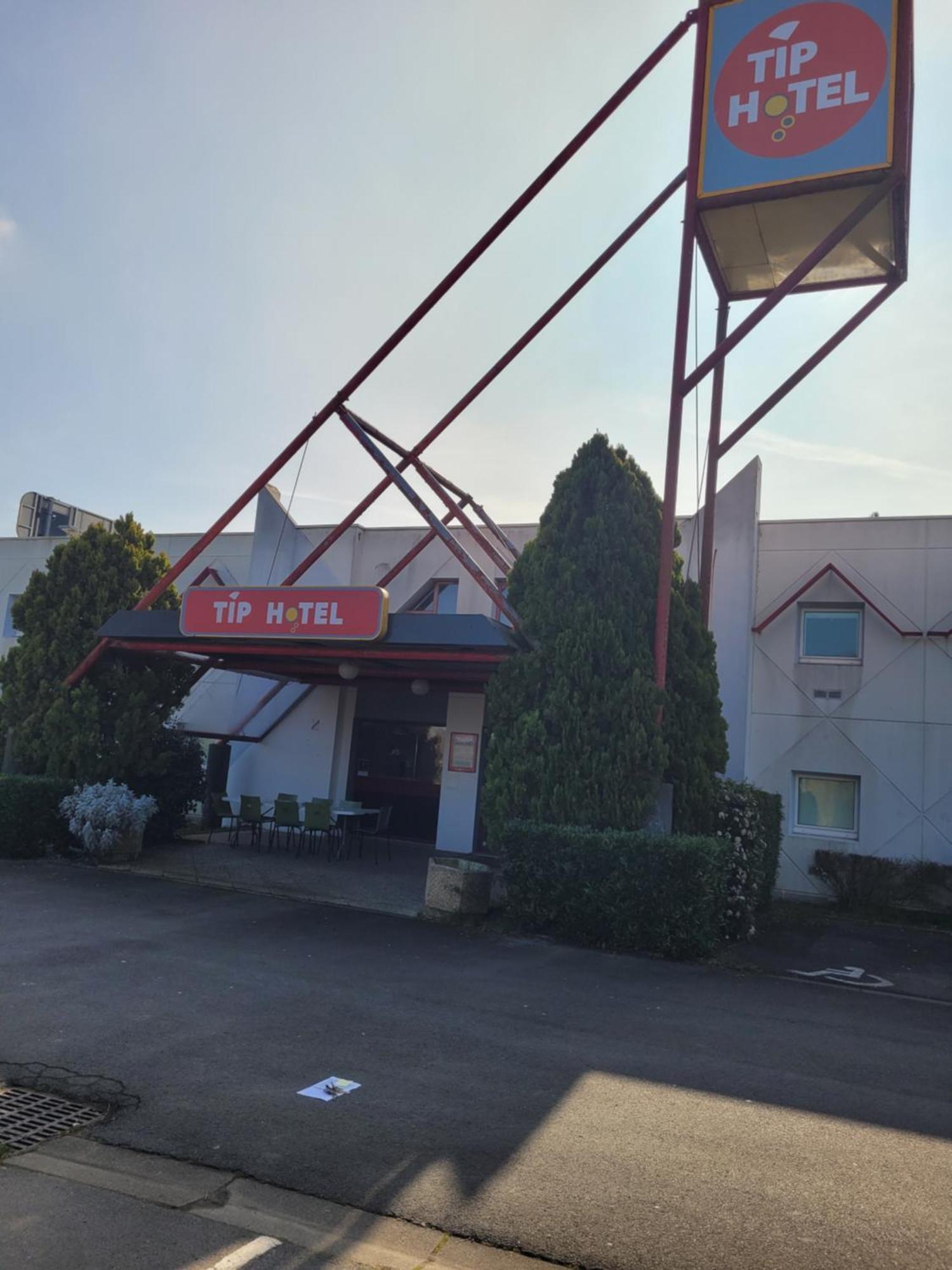 Tip Hotel Cambrai Ex Hotel F1 Экстерьер фото